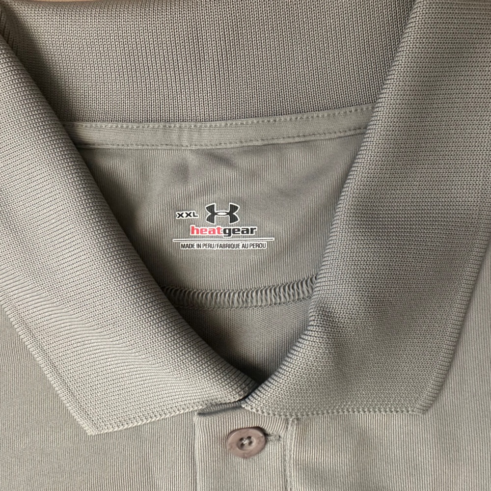UNDER ARMOR Light Gray Polo Shirt - Heat Protection SIZE XXL Men’s Construction - Picture 3 of 6